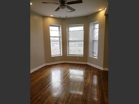 3rd image of 6245 S Greenwood Ave APT 3