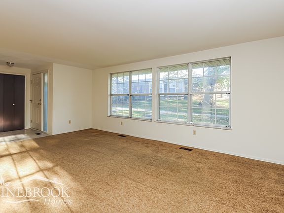 5th image of 5688 Troy Villa Blvd