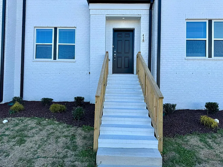 430 Sustainable Way — Photo 3