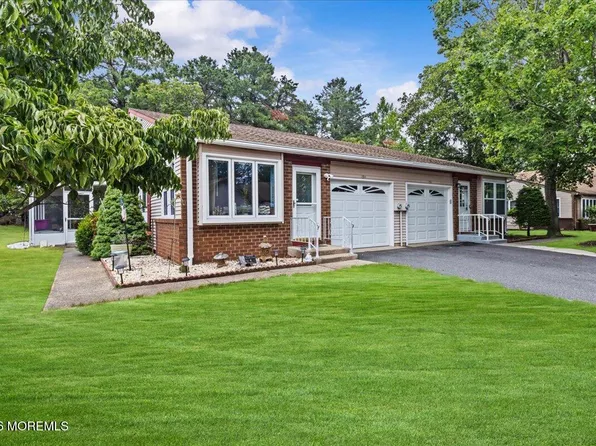 19A Maplewood Drive #52, Whiting, NJ 08759