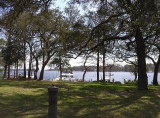 106 Regatta Dr, Niceville, FL 32578