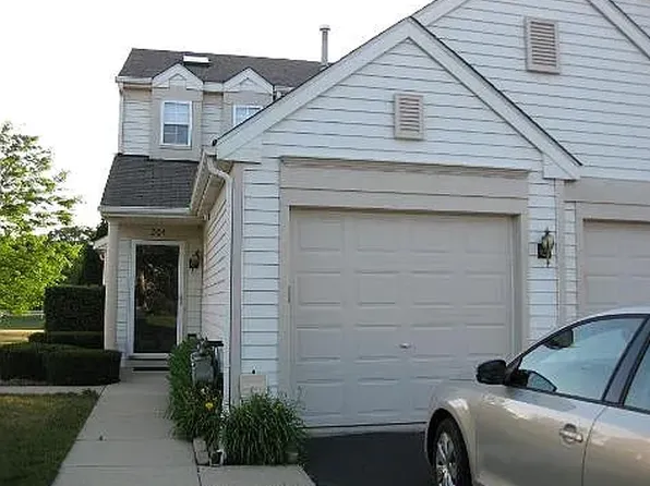 2435 Sheehan Dr Unit 204, Naperville, IL 60564