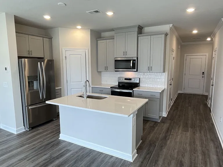 3713 Backwater St — Photo 5