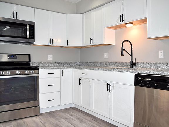 5th image of 5877 Hallworth Ave