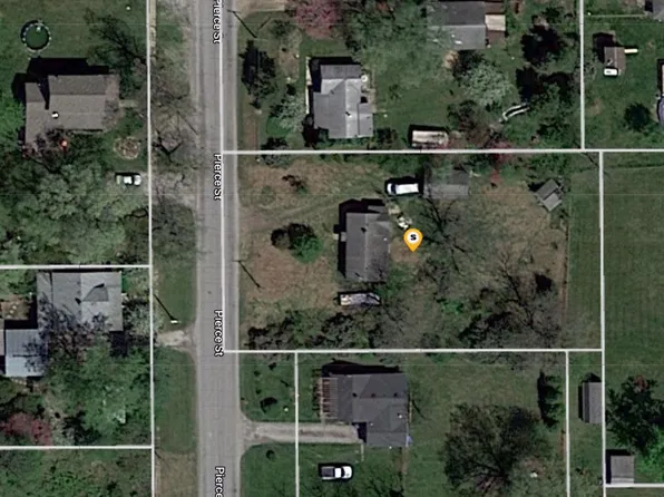 23215 Pierce St, Shelby, IN 46356