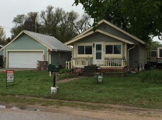 1104 W 2nd St, Oshkosh, NE 69154