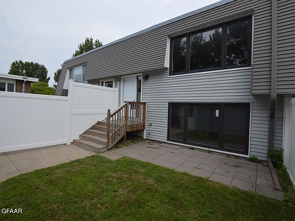 4th image of 922 N 39th St