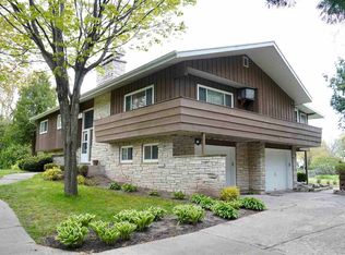 3767 E Elm Ln, Oshkosh, WI 54902