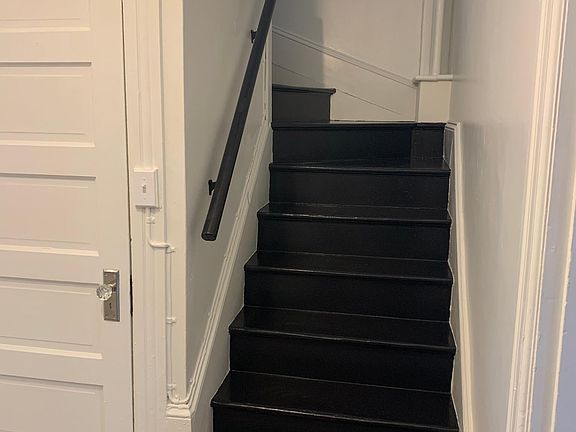 5th image of 128 E Wayne Ave #2