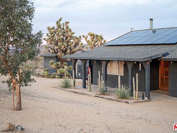 2nd image of 365 Rainbow Dr