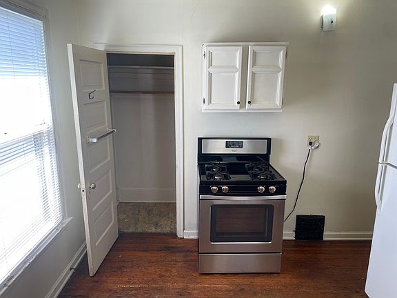 4th image of 1109 G St #A