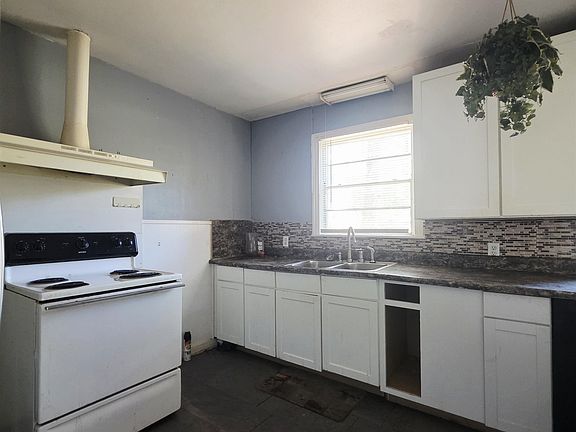 4th image of 1104 Georgetown Rd