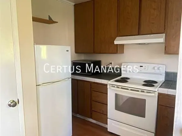 2123 Camino A Los Cerros #B, Menlo Park, CA 94025