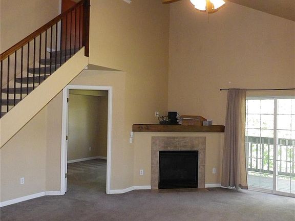 4th image of 1400 Morgan Ct