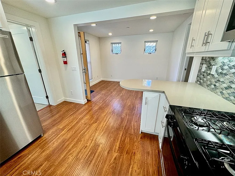 270 Pearl St #LOWER — Photo 10