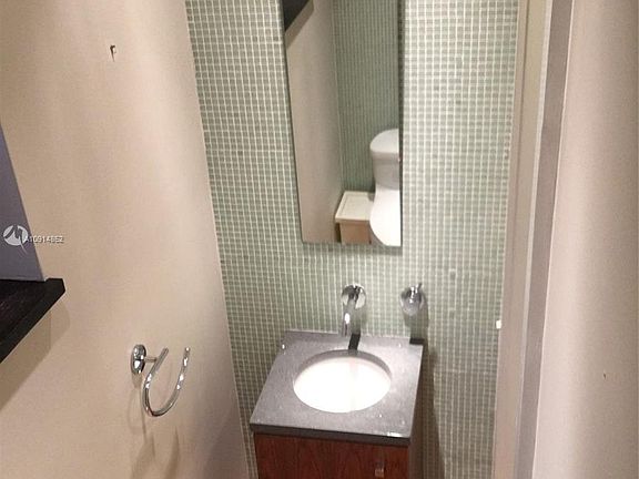 5th image of 260 Majorca Ave #260