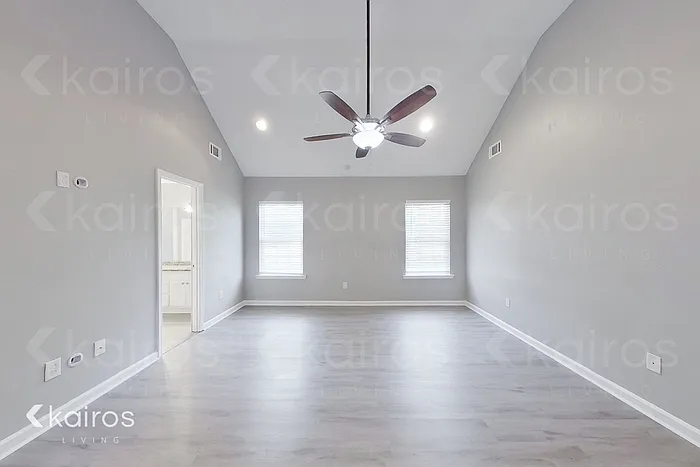 334 Amanda Dr — Photo 17