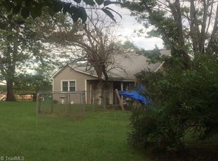 1124 Jones Brothers Rd, Kernersville, NC 27284
