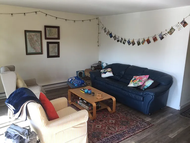 744 Belmont Pl E — Photo 12