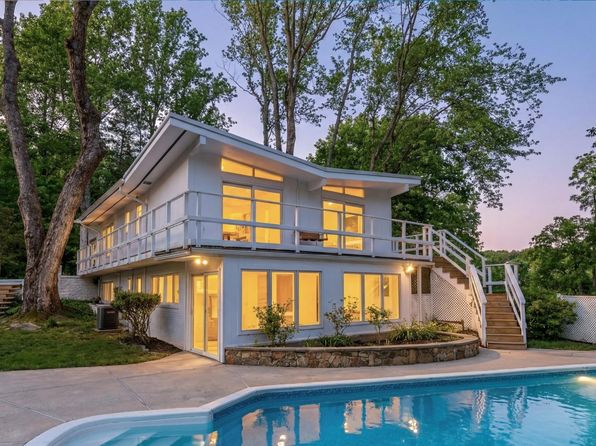 10903 Beach Mill Rd