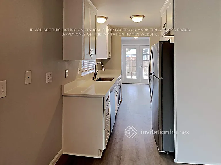 12428 42nd Ave NE — Photo 7
