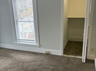 469 Amherst St #2F, Manchester, NH 03104