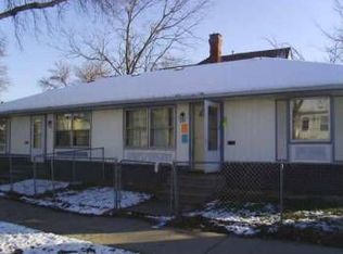 320 Queen Ave N, Minneapolis, MN 55405