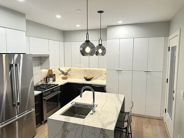 14 N Bennet St #1, Boston, MA 02113
