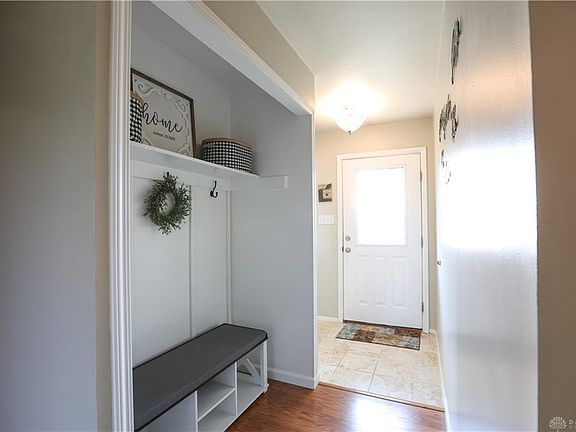 4th image of 232 Carlwood Dr