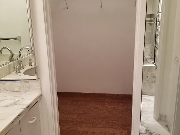 640 Davis St #49 — Photo 11