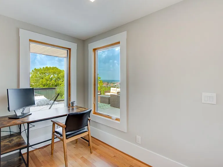 328 Mulberry St — Photo 28