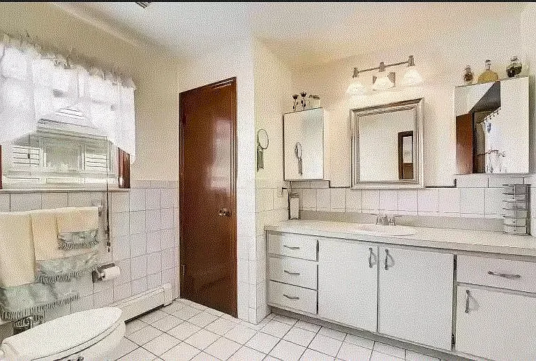 505 Linden Ave — Photo 3