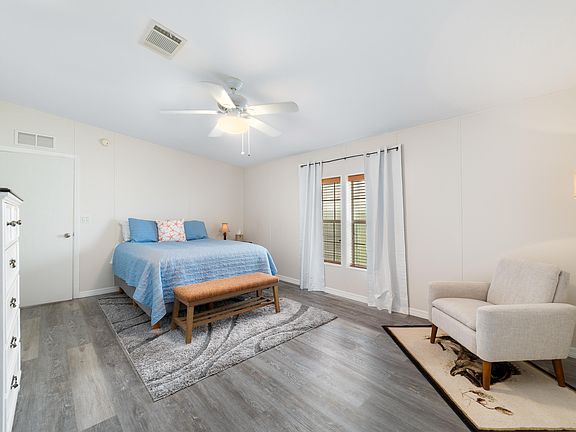 3rd image of 1637 SW 35th Circle