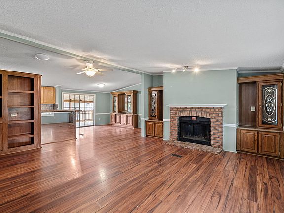 4th image of 3722 Halifax Rd