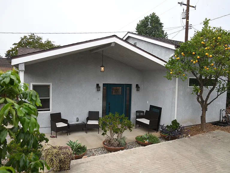 1389 Coolidge Ave — Photo 21