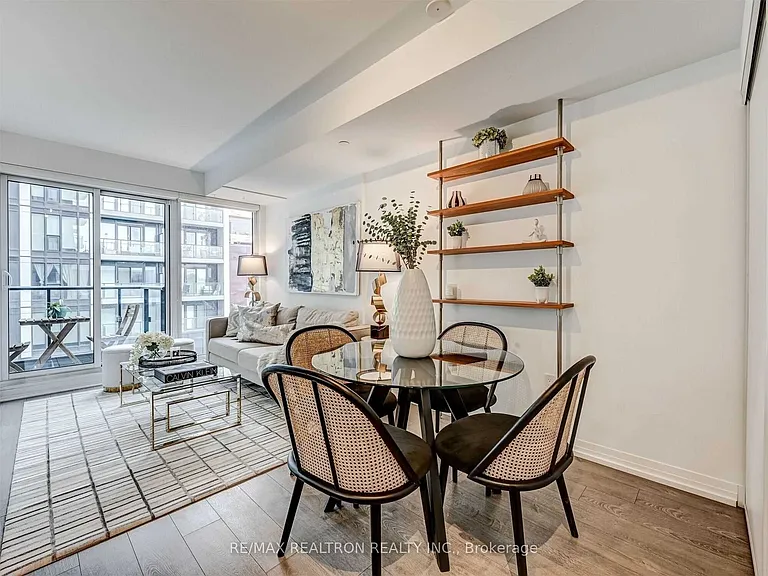 251 Jarvis St #608 — Photo 2