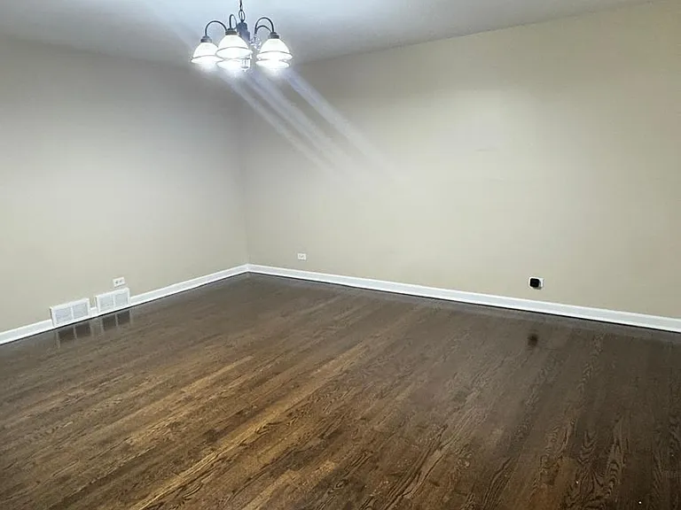 4703 Davis St — Photo 5