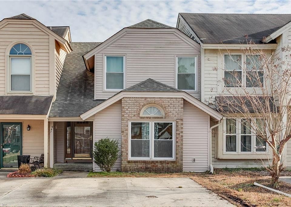 1st image of 947 S Lake Cir