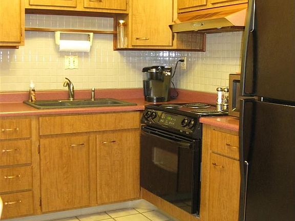 2nd image of 7134 Chatlake Dr