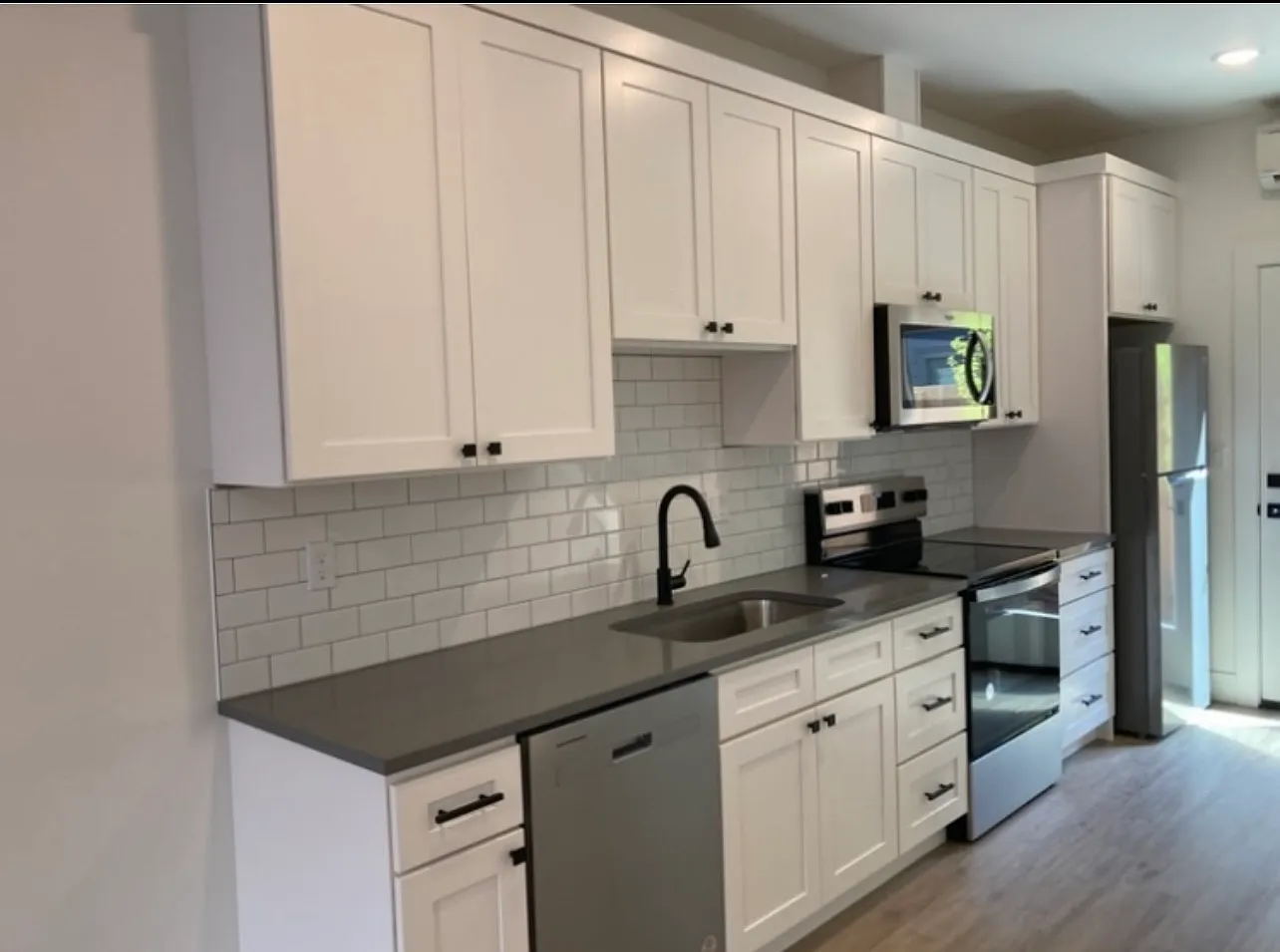 2 bed, 1.5 bath, 787 sqft, $2,200 — Photo 4