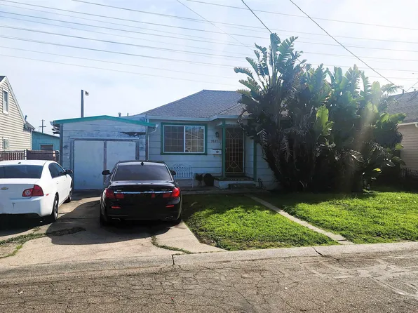 9884 Koford Rd, Oakland, CA 94603