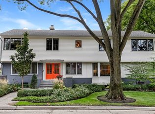 126 W 7th St, Hinsdale, IL 60521