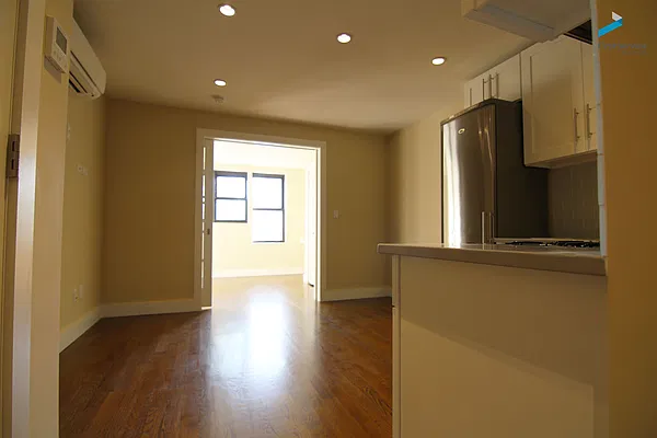 Rented by FirstService Realty (legacy) | media 9