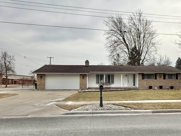 401 Ruth St, Auburn, MI 48611
