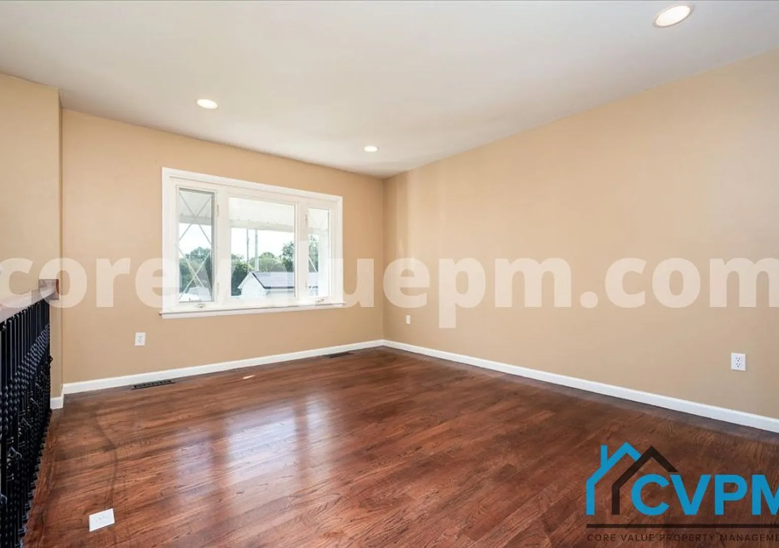 930 Autumn Valley Ln — Photo 3