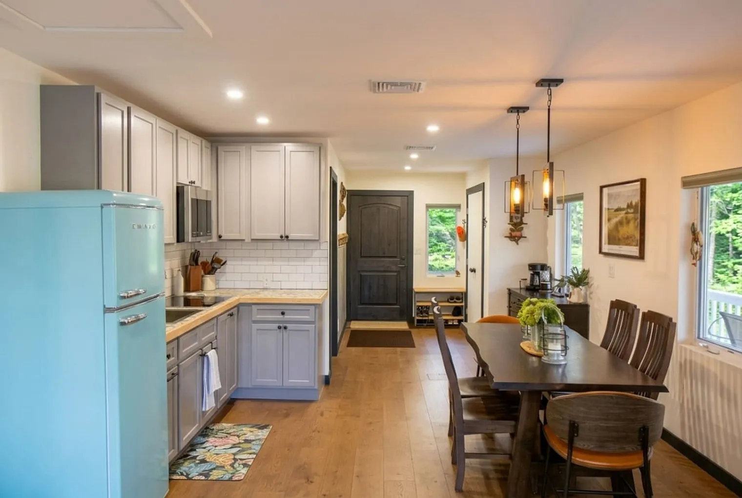 2 bed, 2.0 bath, $4,715 — Photo 4