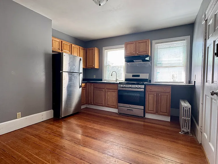 56 Felix St #2 — Photo 3