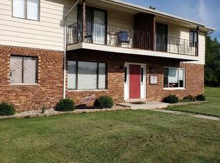 12 Maxwell St APT 1, Hebron, IN 46341