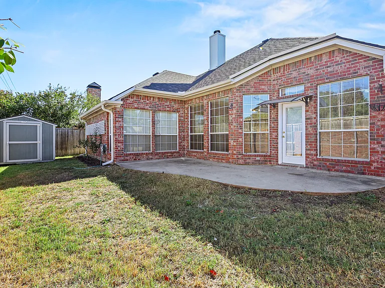 2127 Ballycastle Dr — Photo 21