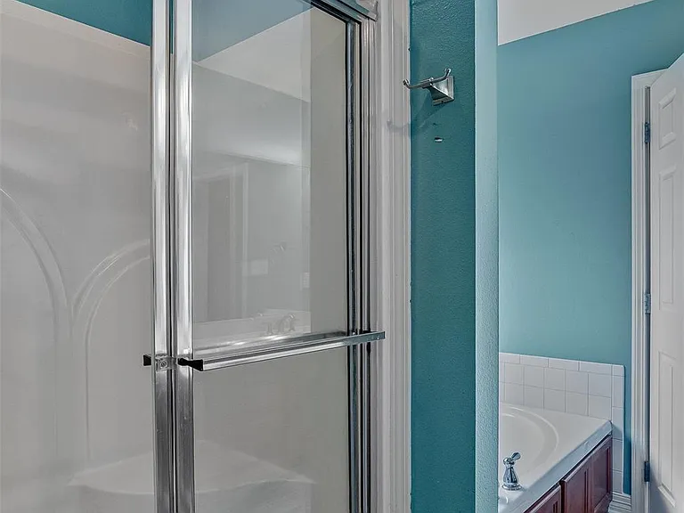 2222 Shumark Trl — Photo 14